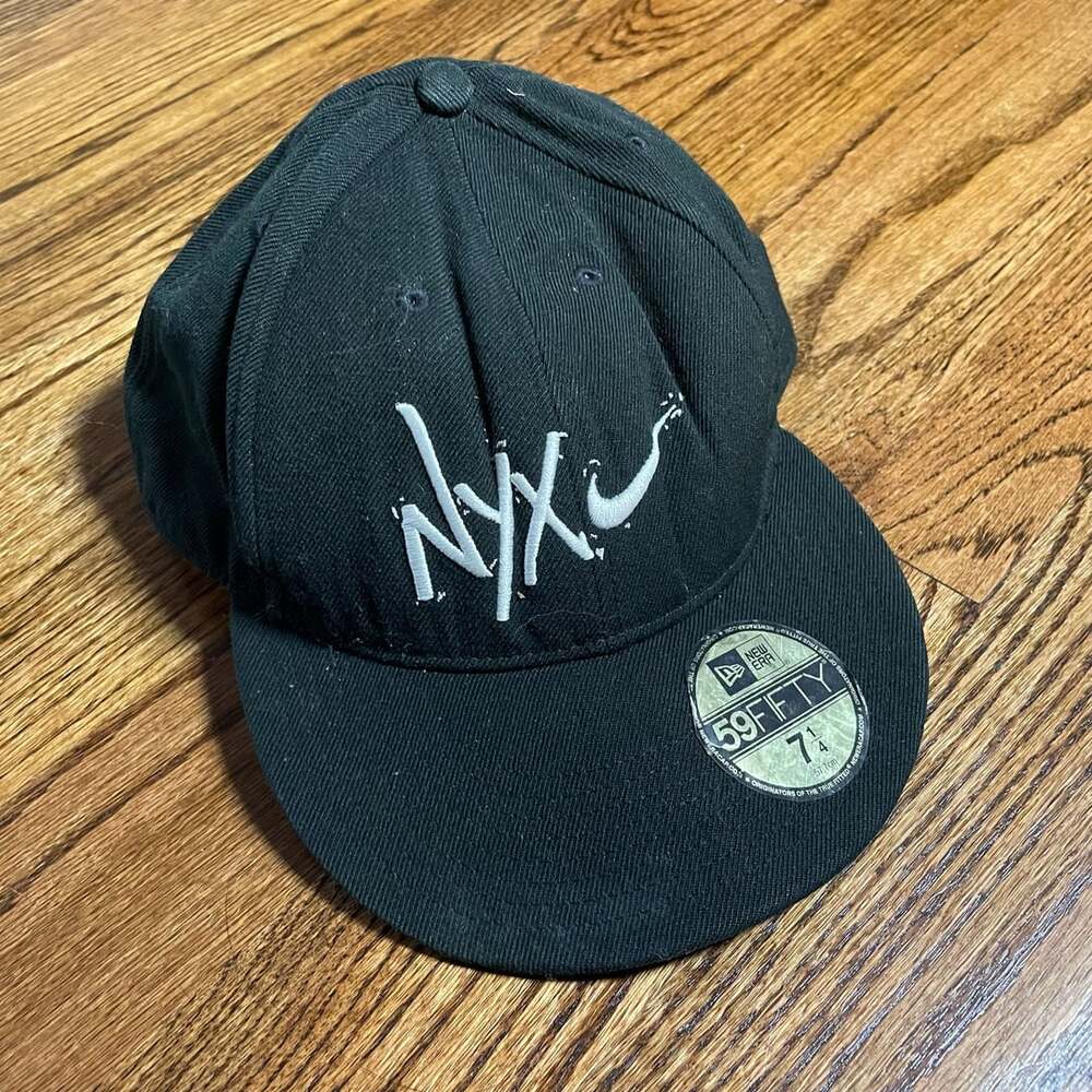 NYX Snapback Hat Size One Size Black (Flawed)